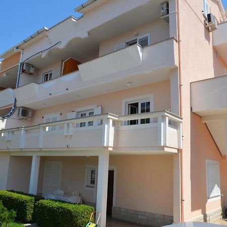 Apartments Niko Novalja Exterior photo
