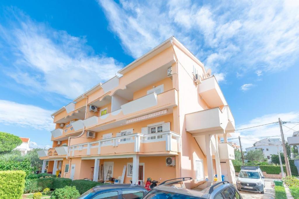Apartments Niko Novalja Exterior photo